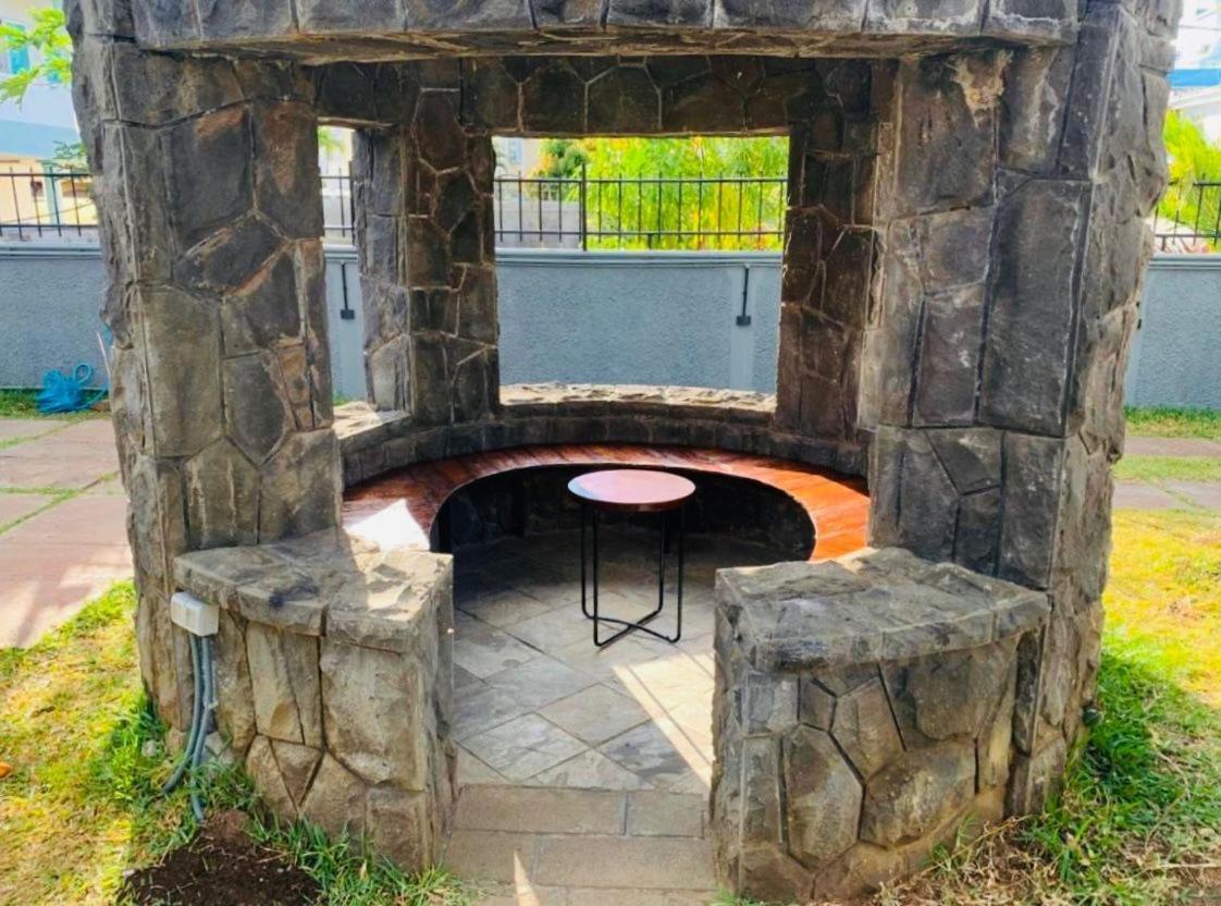 White Castle Villa 佩雷贝勒 外观 照片